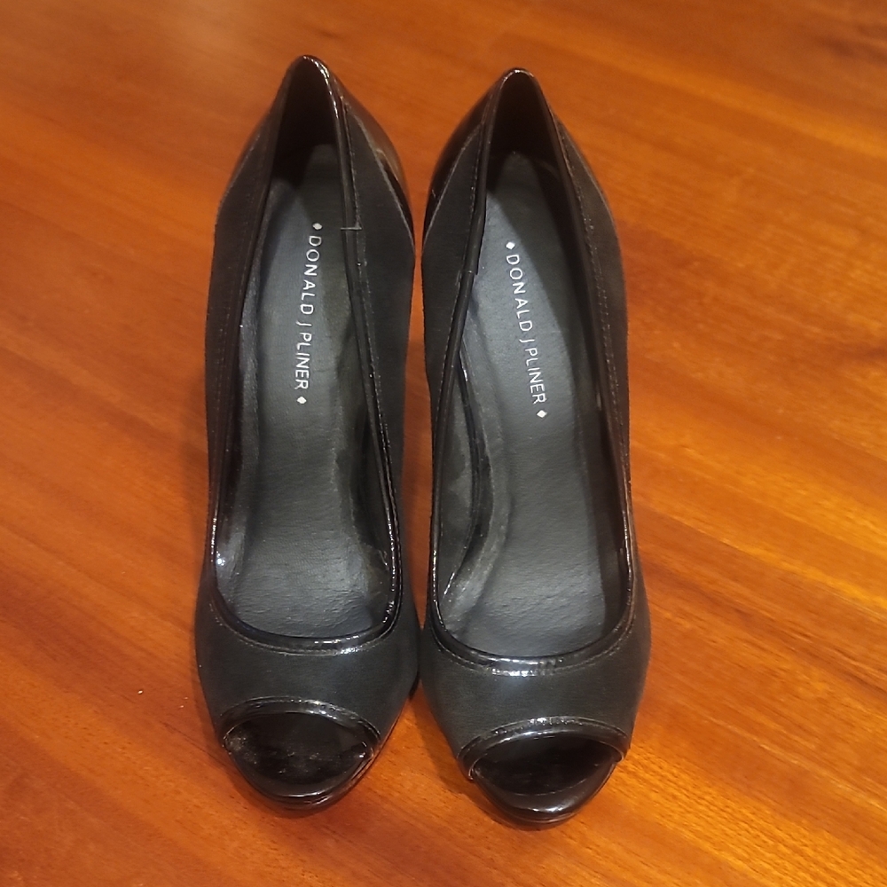 Donald J. Pliner Classic Black Peep Toe Heels